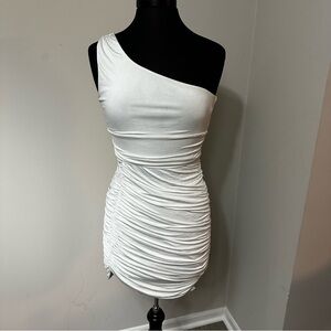 Forever21 White Ruche Bodycon Dress in Size Large